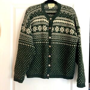 Vintage Eddie Bauer Hand Knit 100% Wool Faire Isle Sweater